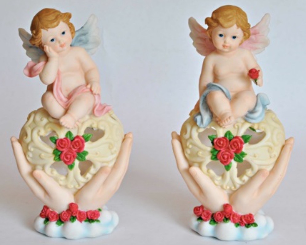 2/A Valentine Cherub on Heart